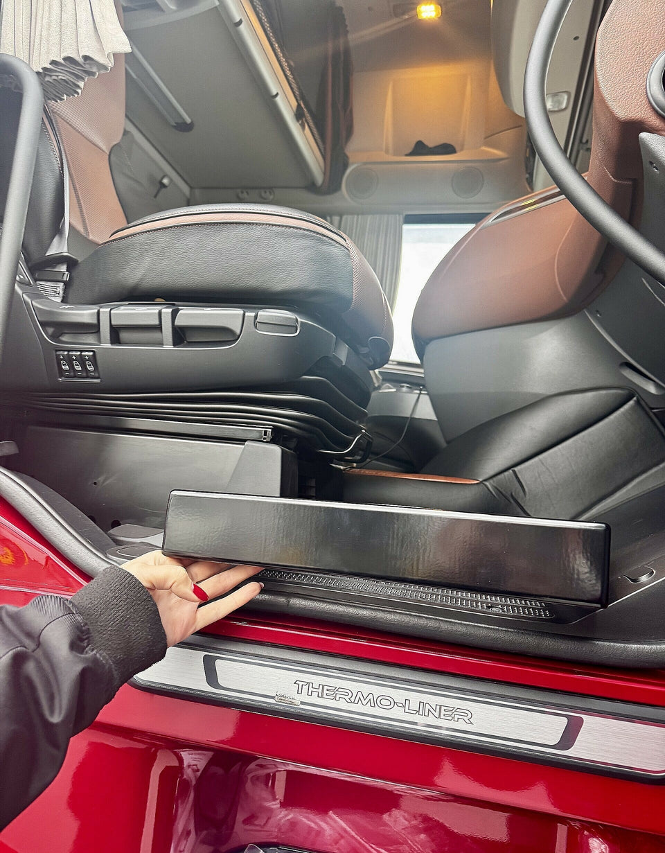 Tiefe Sitzkonsole im LKW einbauen – für mehr Komfort und bessere Sicht