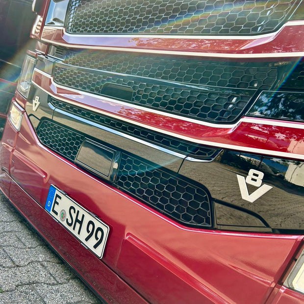 altes V8-Emblem für Kühlergrill