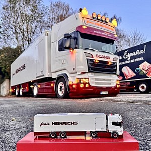 Scania Modell "Frau Heinrichs" Thermoliner Tekno-Modell