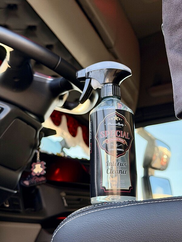 special collection interior cleaner in heinrichs thermoliner lkw