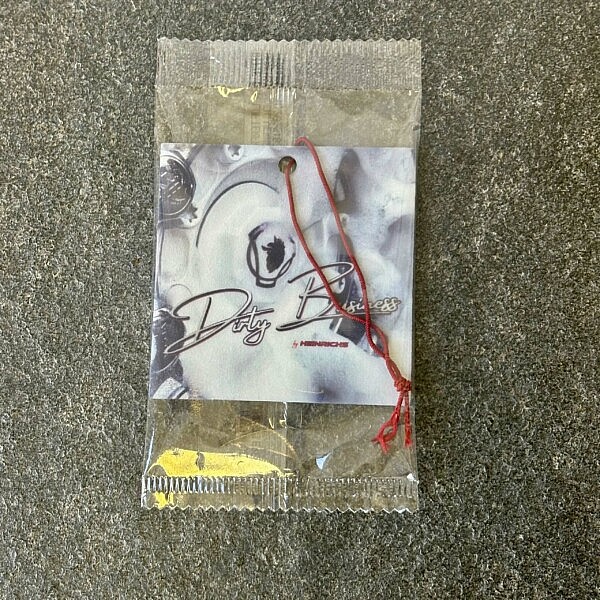 Duftbaum Dirty Business düfte New Car und kirsche