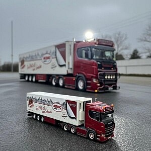 Das Original Heinrichs Thermoliner Merano und sein kleiner Bruder als Modell.