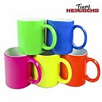 Neon Tassen in leuchtenden Farben – individuell bedruckbare Sublimationstassen von Team Heinrichs