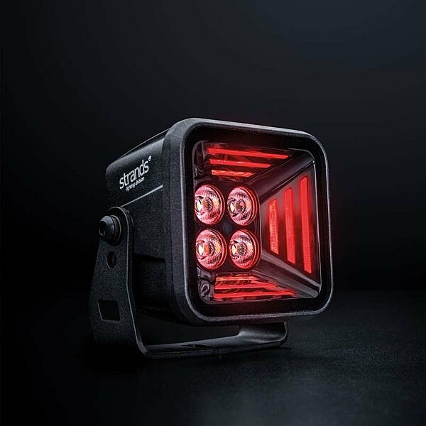 Strands Dark Knight Fortex LED Worklight 38W in Rot leuchtend