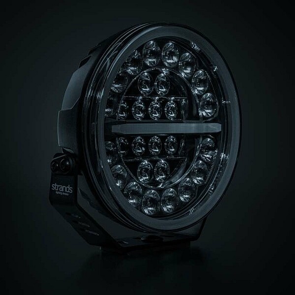 Strands Firefly Pro 9 Zoll LED Driving Light ausgeschaltet – Frontperspektive