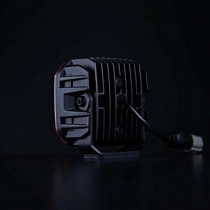 FOR9T No Glare Worklight 78W, Rückseite mit Anschlusskabel und Kühlung